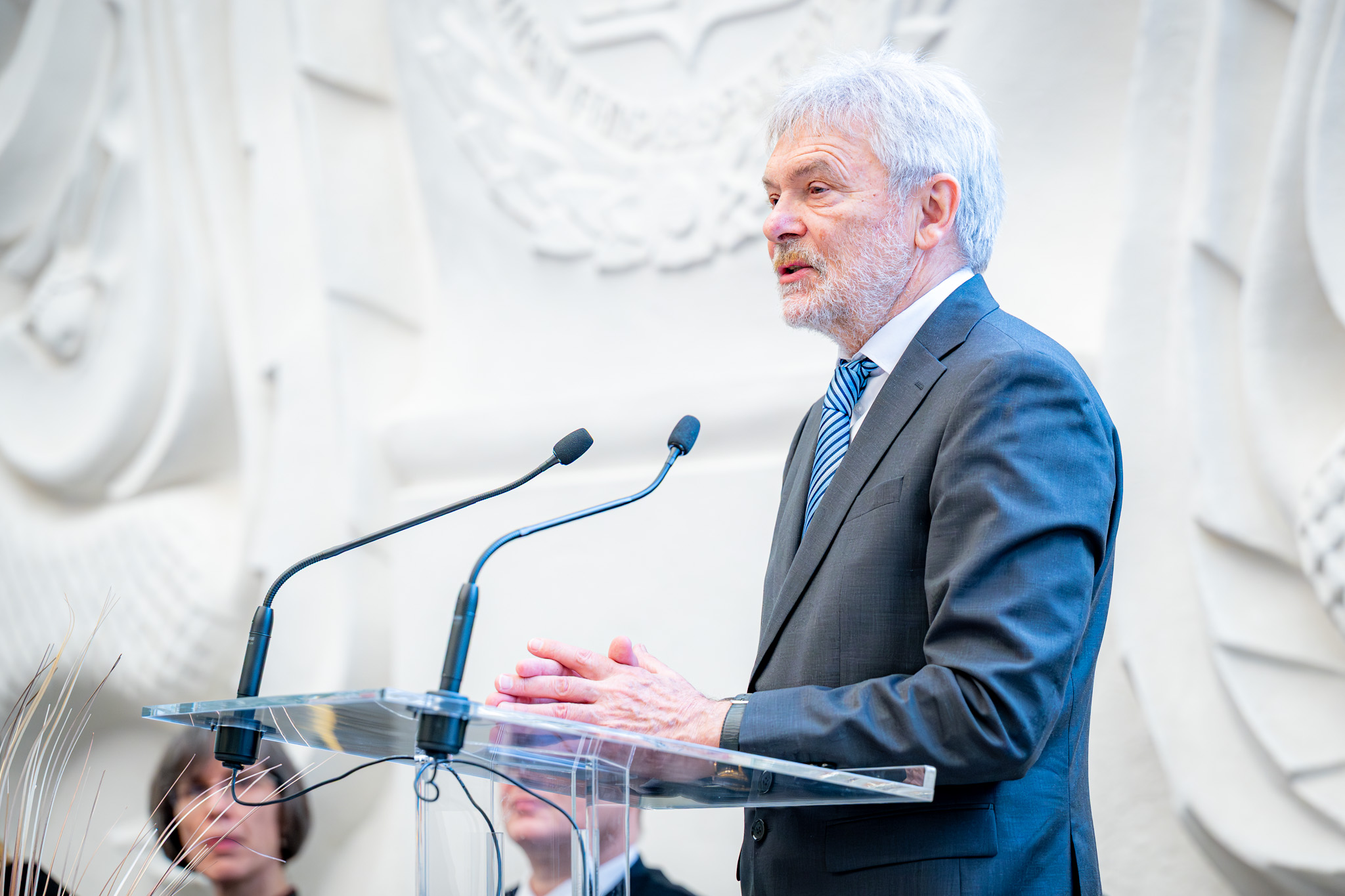 Miklós Szabó, Mayor of Mosonmagyaróvár, welcomed the graduating students as honorary citizens of the city (Photo: András Adorján)